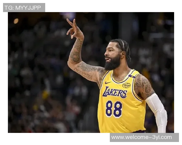 大莫里斯回顾湖人20年冠军历程强调含金量无论场地依旧闪耀 大莫里斯回顾湖人20年冠军历程强调含金量无论场地依旧闪耀