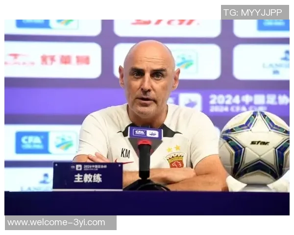 海港队在主教练穆斯卡特的带领下全力备战重返赛场迎接新挑战